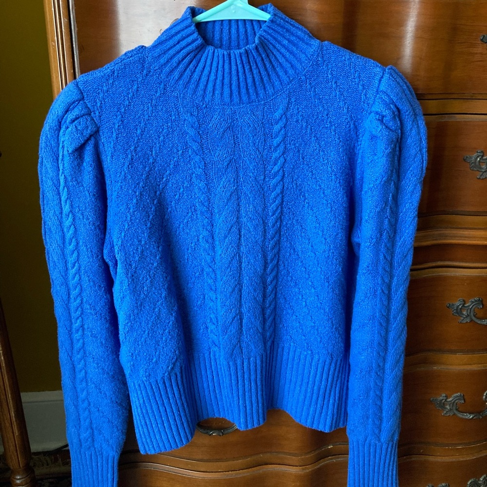 Puff sleeve sweater